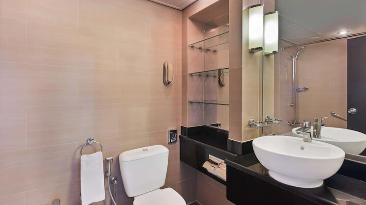 Radisson Blu Hotel & Resort, Al Ain